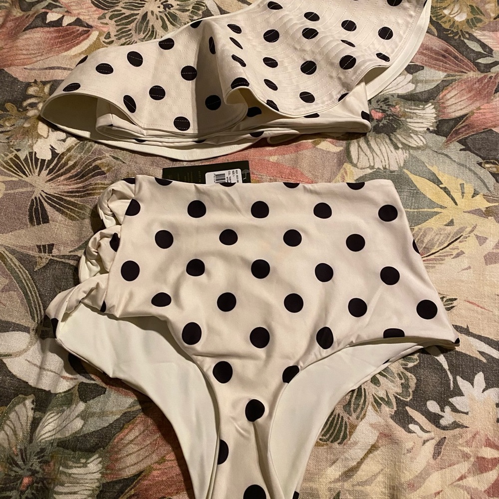 Juan De Dios bikini size large new with tags FITS a 6-8!